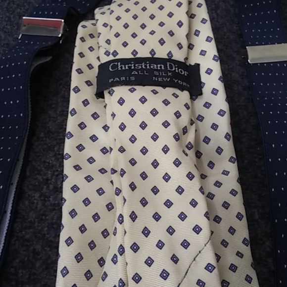 Christian Dior designer silk tie $58 + free suspen - Picture 3 of 4